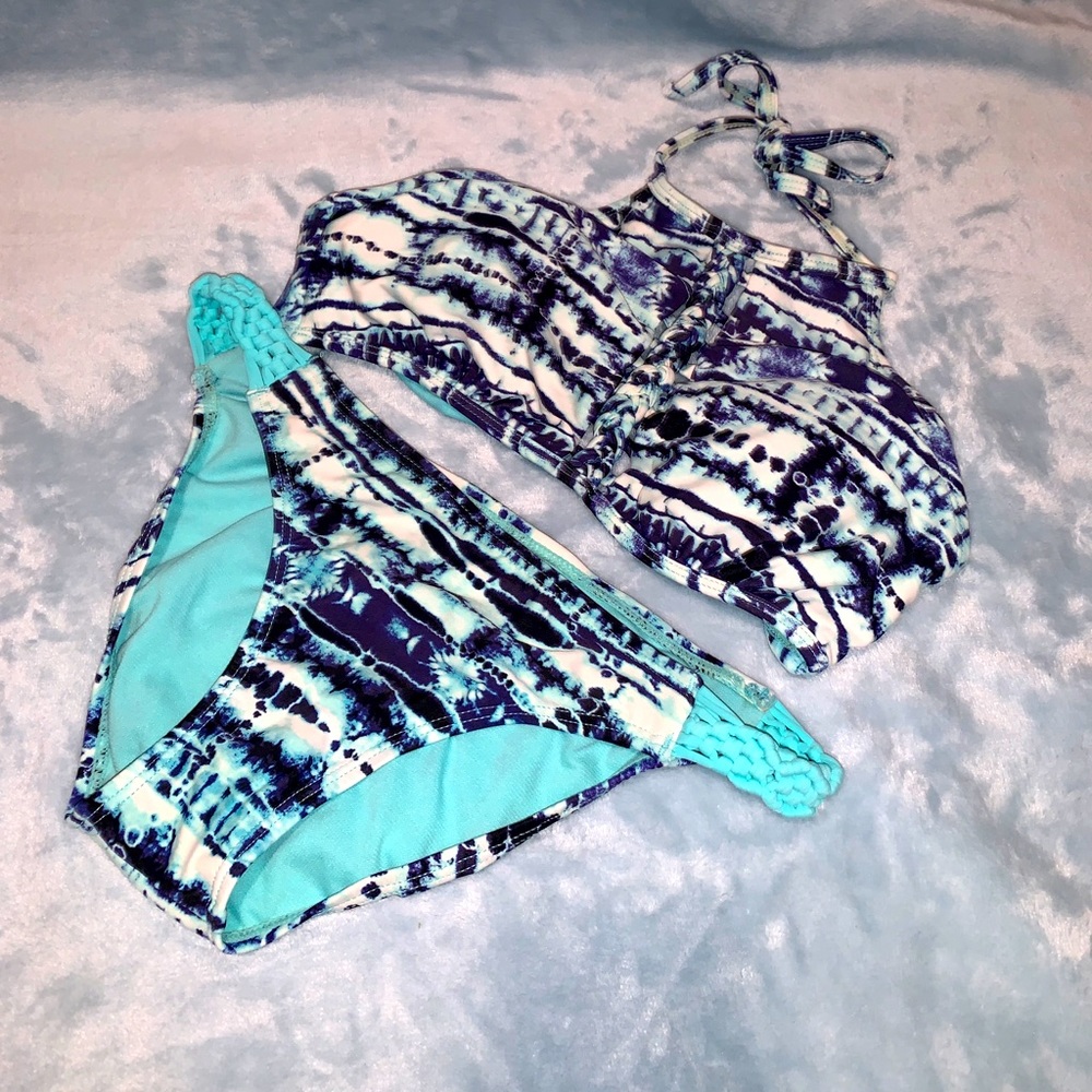 Juniors swimsuit